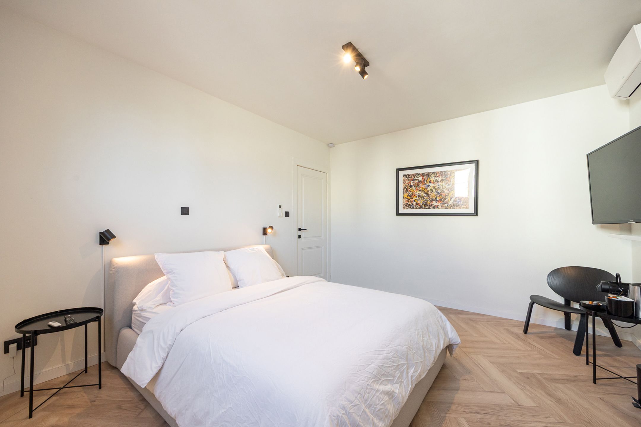 ANTWERPEN - Herenwoning met 2 inpandige staanplaatsen! foto 18