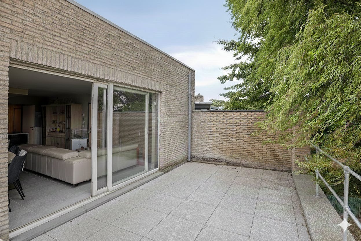 alfopen bebouwing met 3 slaapkamers op een ruim perceel in Gits! foto 6