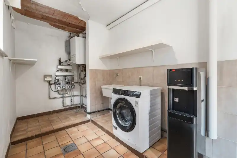 Karaktervolle woning OB - 5 slpkmrs - stadsrand Lokeren. foto 8