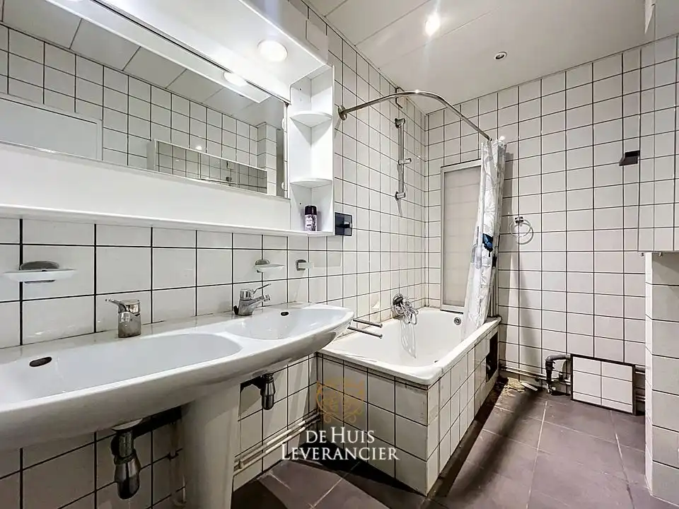 Te renoveren appartement (EPC B) op A+ locatie te koop in Kontich foto 19