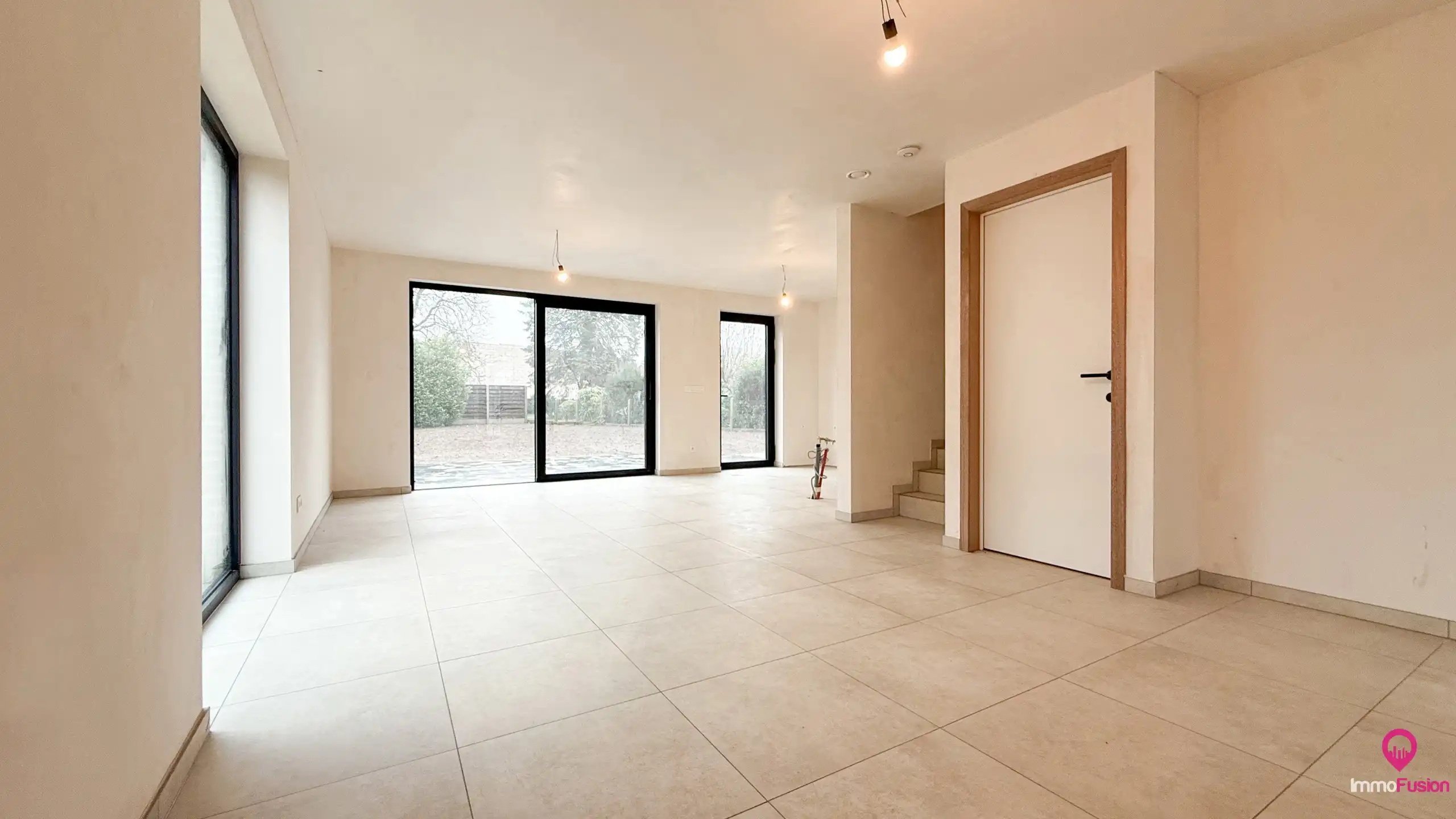 Nieuwbouw met 4 slpks en aangelegde tuin E-peil 4 te Koersel foto 3