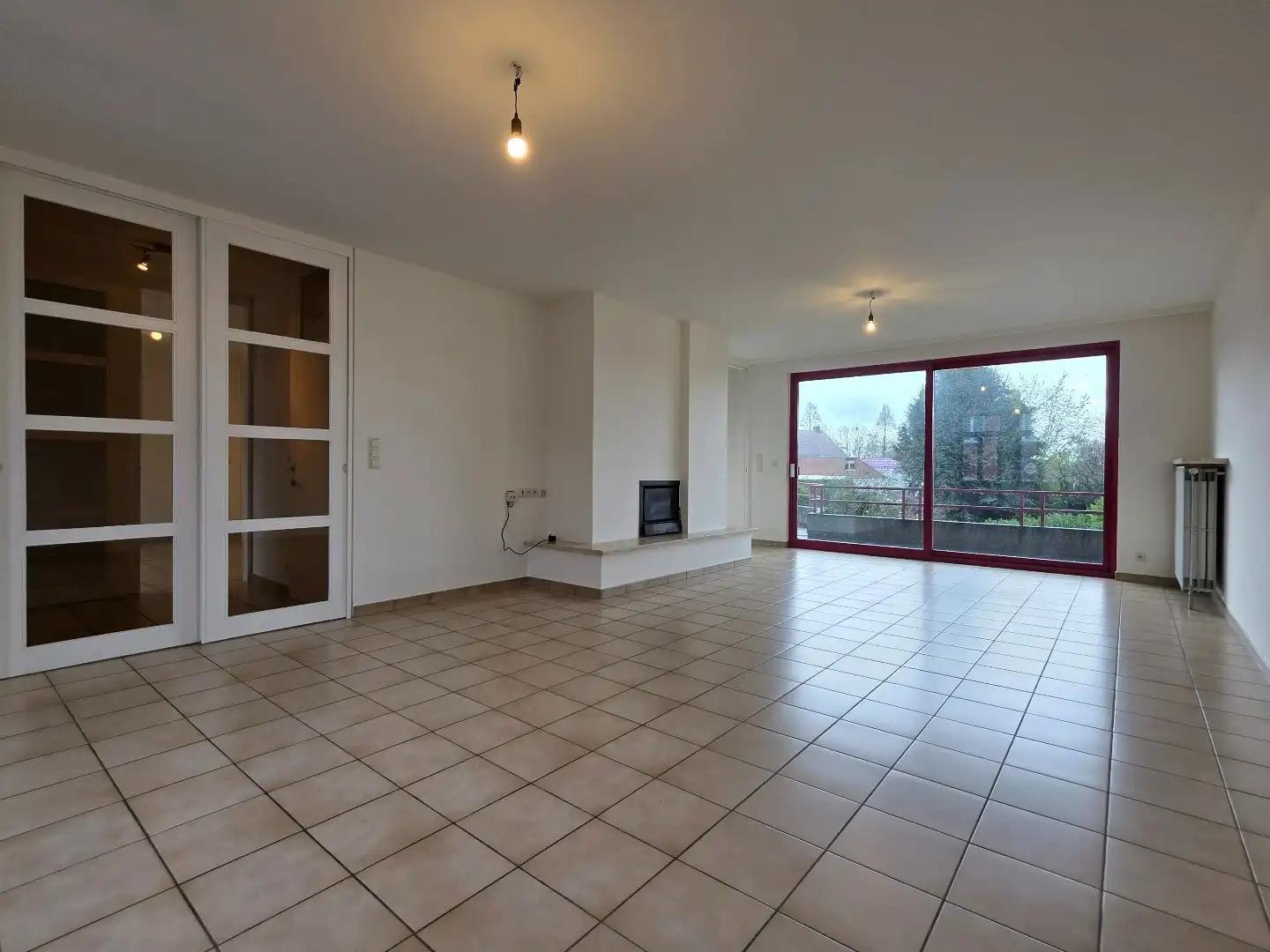 Polyvalente eigendom op commerciële ligging in het centrum van Bavikhove foto 2