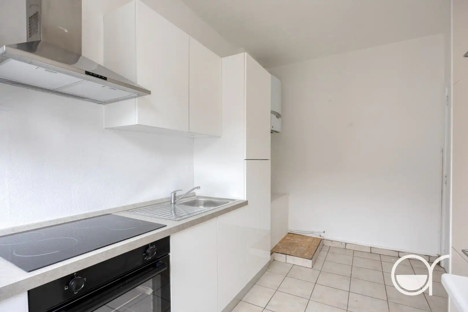 Instapklaar tweeslaapkamerappartement met garagebox foto 5