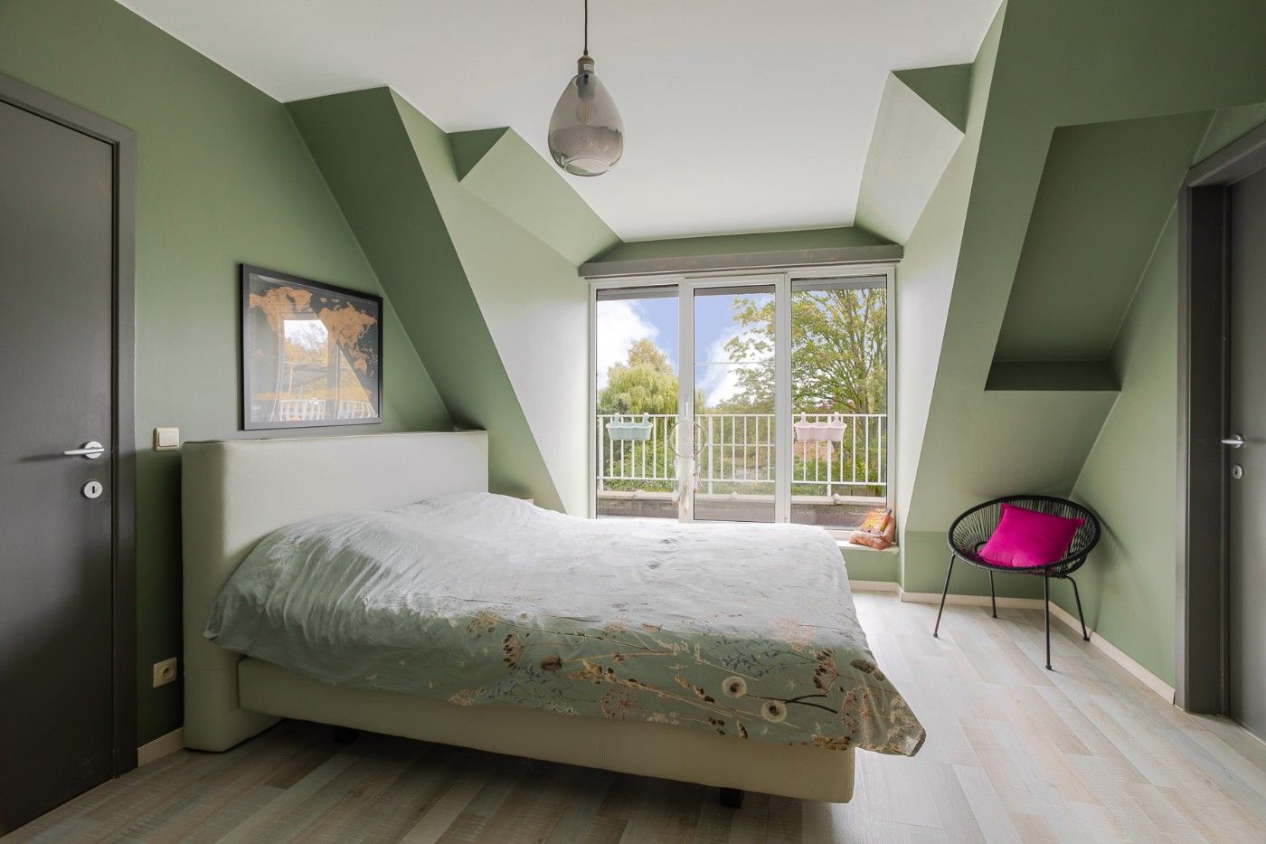 Gezellig, instapklaar dakappt. met 2 slpk. en ruim balkon foto 12