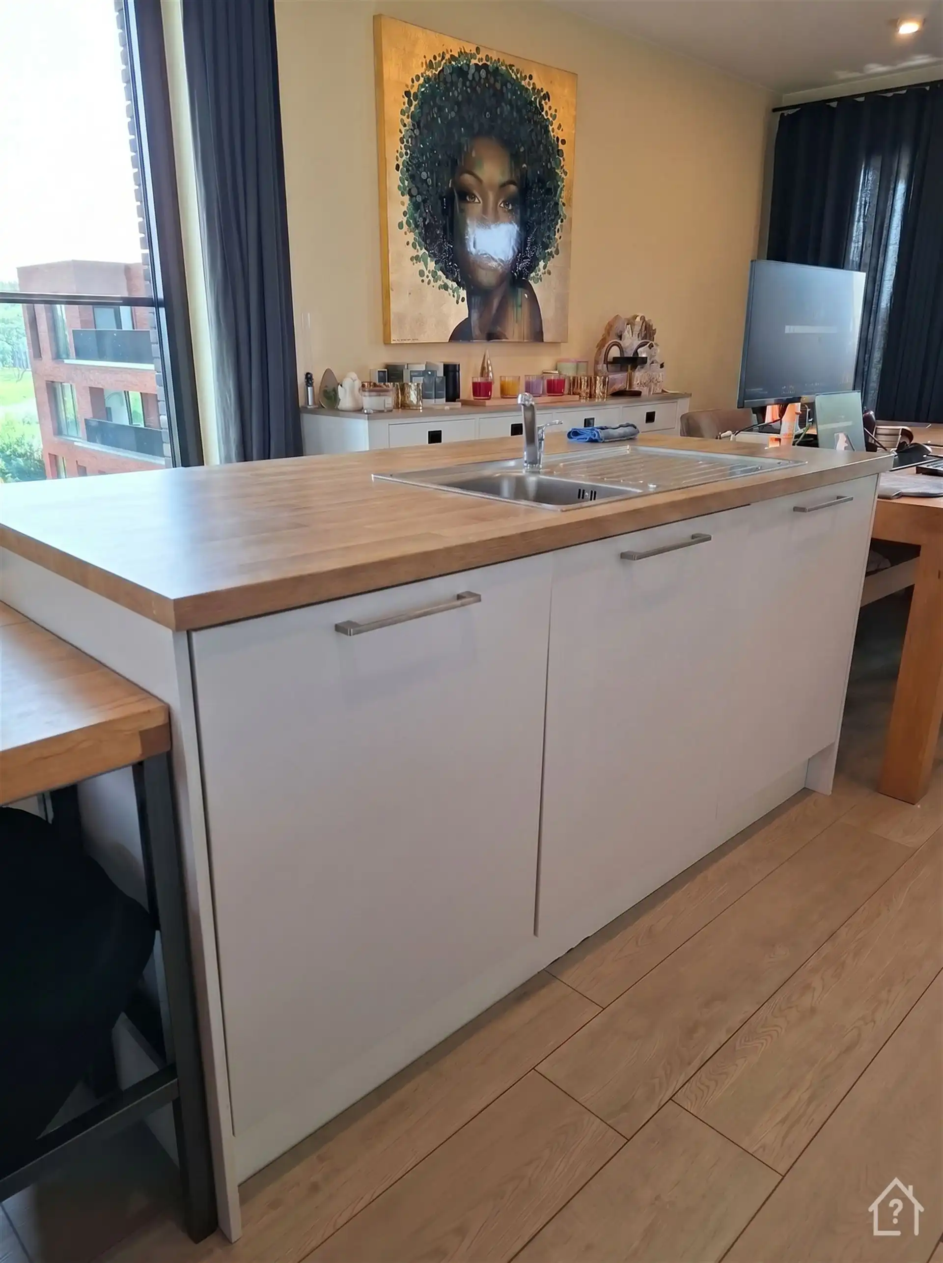 3 Slaapkamer Appartement met 2 Parkings foto 5
