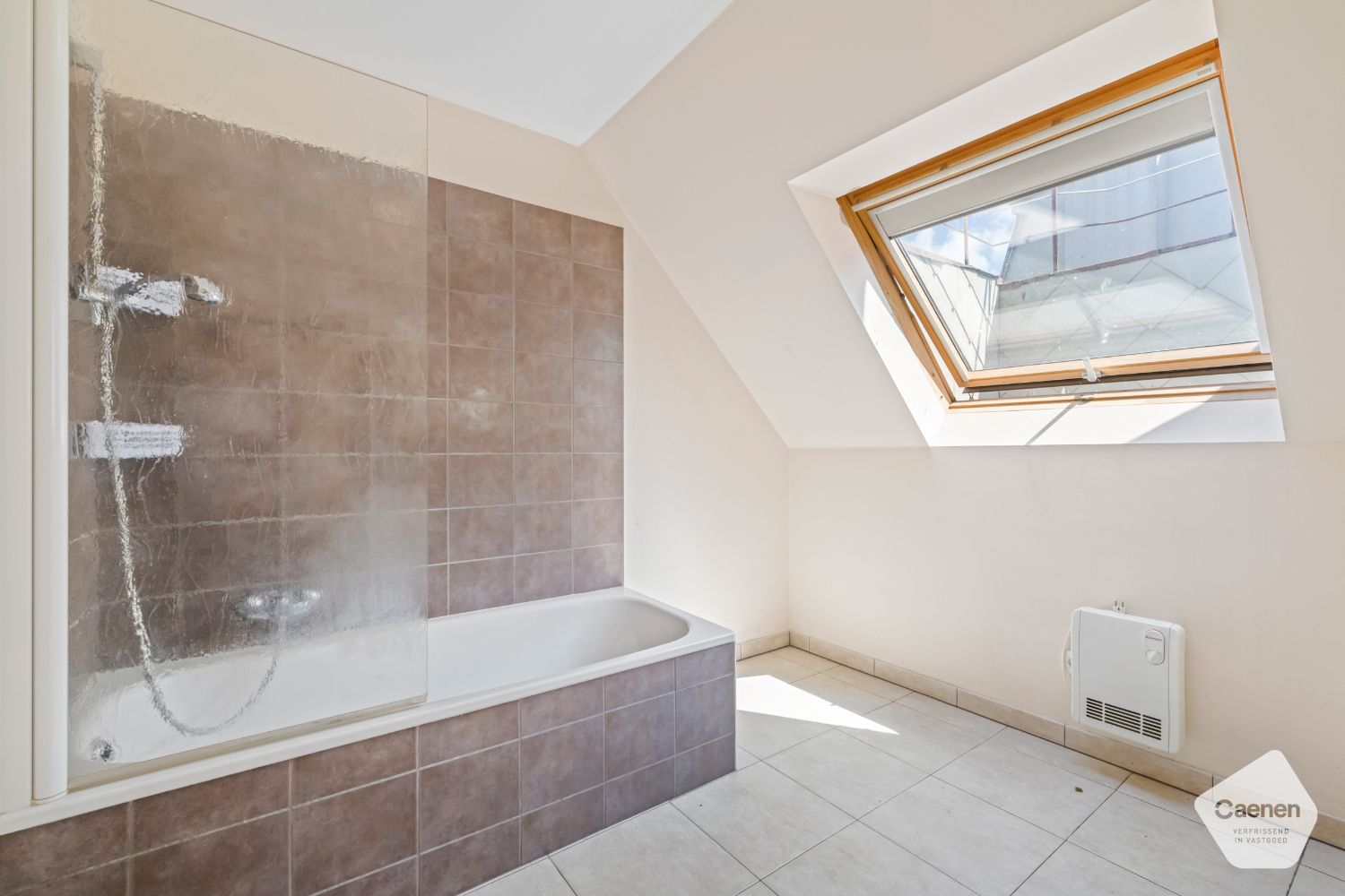 Instapklaar twee slaapkamer appartement in het hart van Blankenberge foto 11