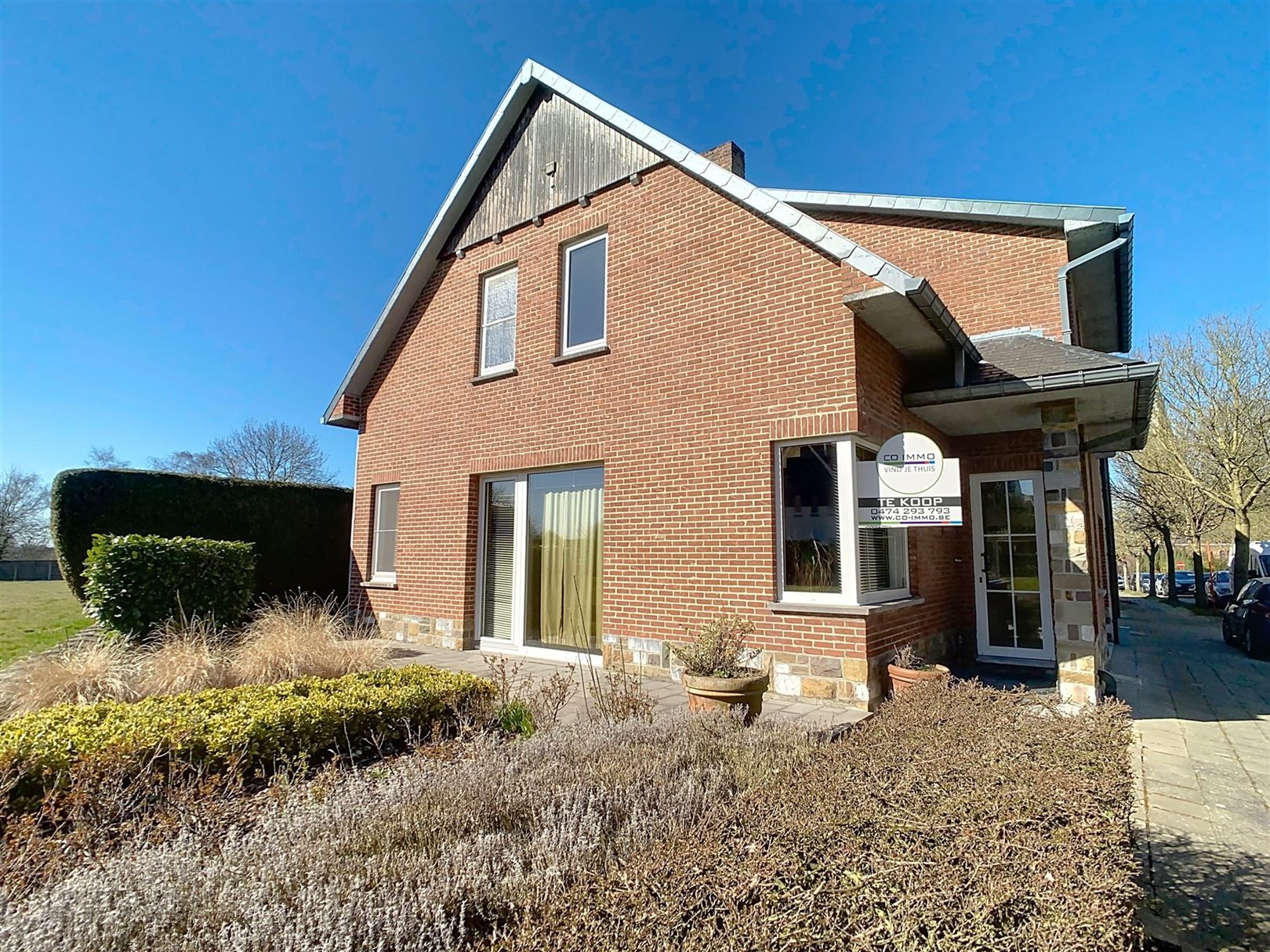 Op te frissen halfopen bebouwing, 3 slpks, tuin, 7a 85ca foto 2