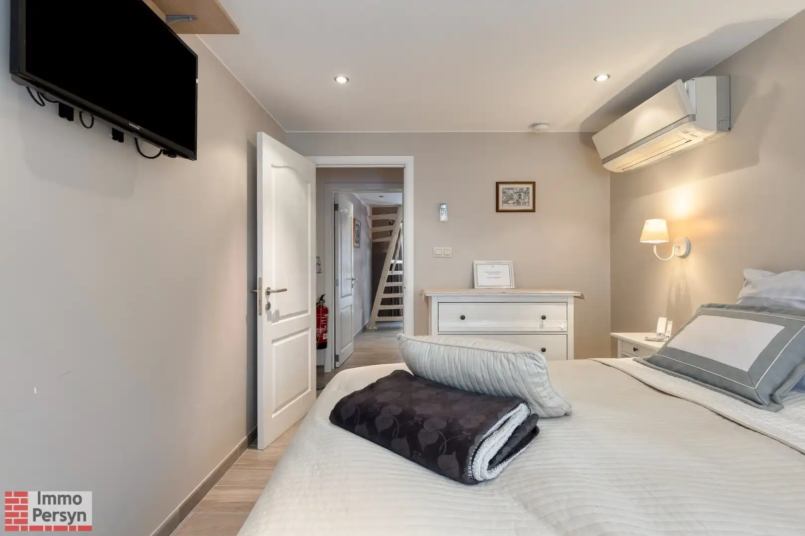 2 huizen te koop: 1 gerenoveerd + 1 te renoveren foto 9