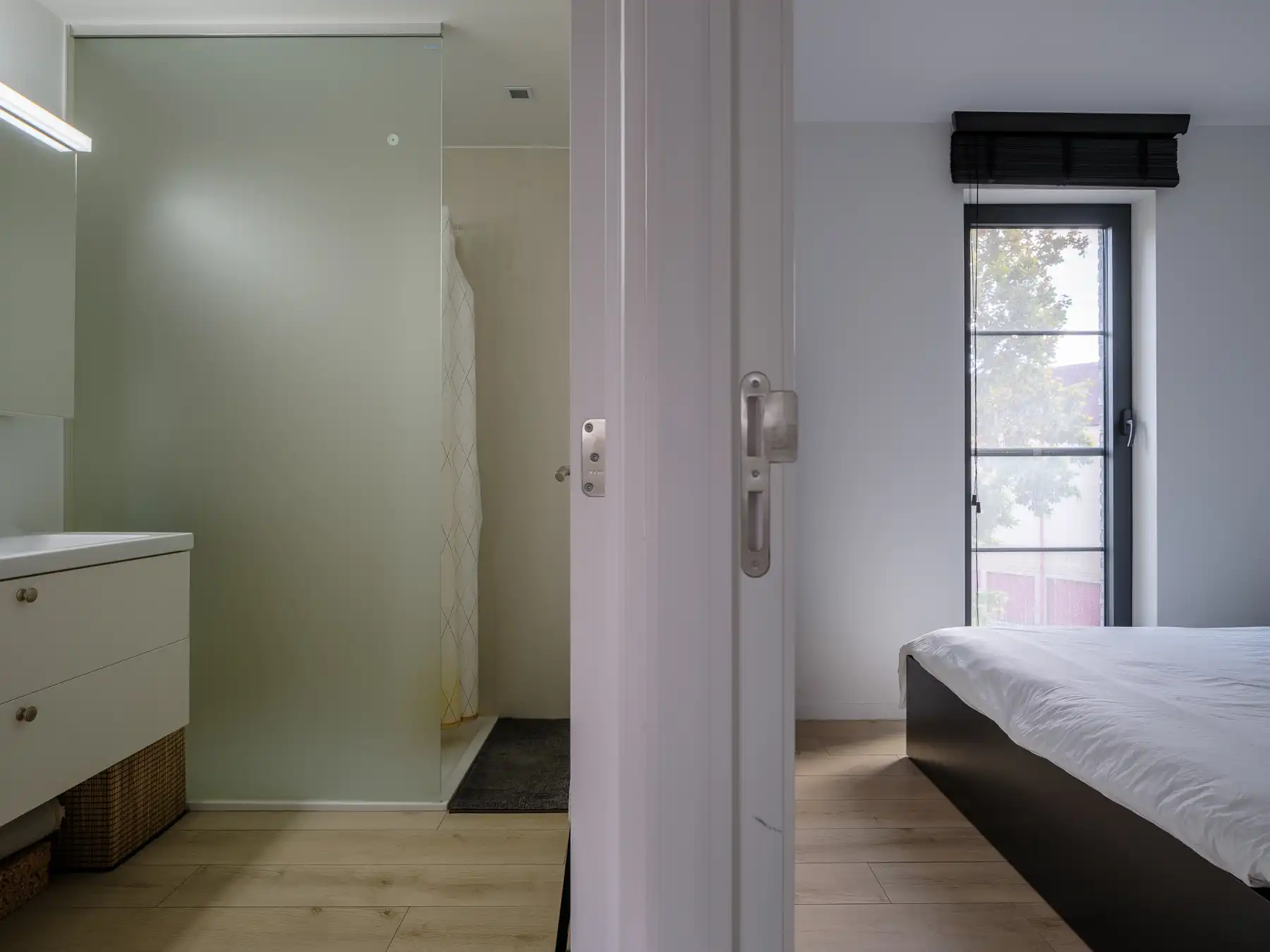 Kwalitatief afgewerkt appartement met terras foto 12