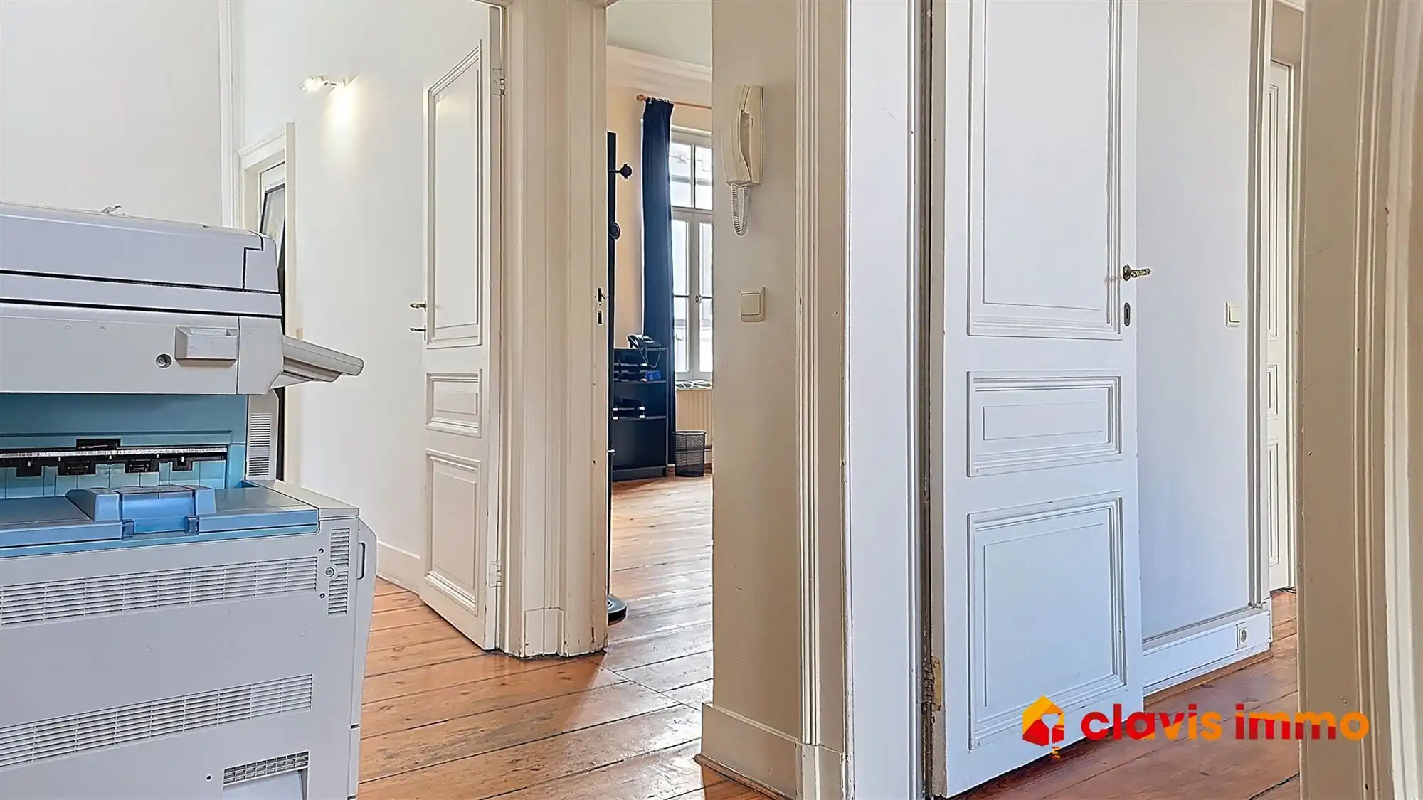 Aangenaam kantoor gelegen op de tweede verdieping van een prachtig herenhuis foto 4