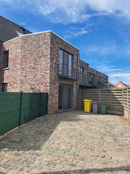 Recent, ruim woonhuis (±250m²), centrum Kasterlee met inpandige garage en stapl. foto 4