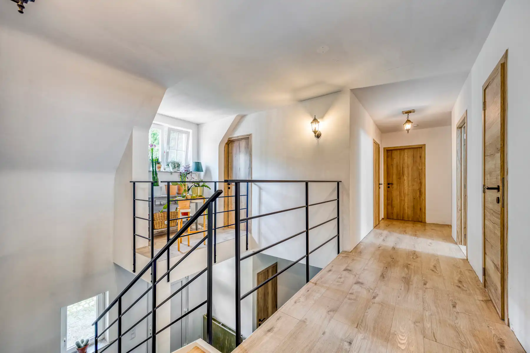 Zeer ruime gerenoveerde woning (± 398 m²) op een perceel van ± 60 are in het prestigieuze Bois de Strihoux foto 12