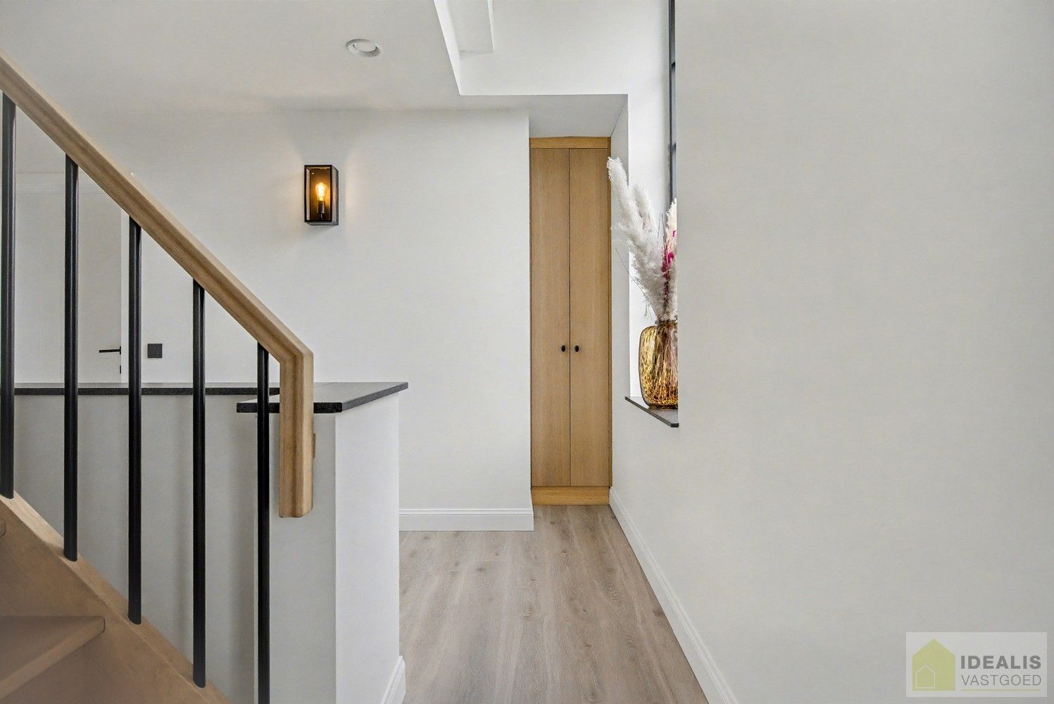 IDEALIS VASTGOED - BIJZONDERE EN HOOGWAARDIG AFGEWERKTE VILLA OP GEGEERDE LOCATIE foto 37