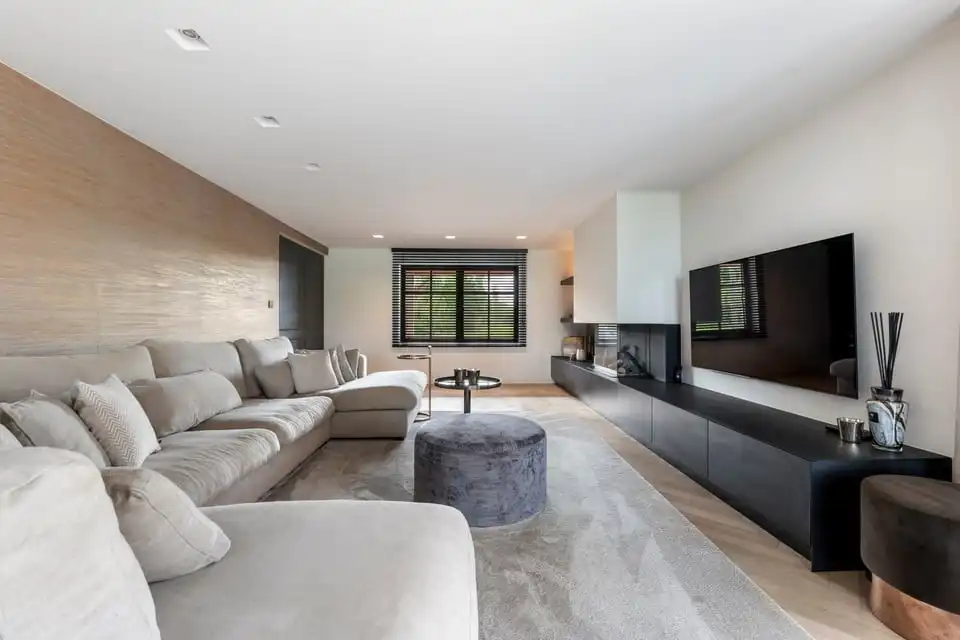 UNIEKE LUXUEUZE VILLA OP EEN PRACHTIG PERCEEL VAN 28A50CA IN SINT-TRUIDEN foto 16