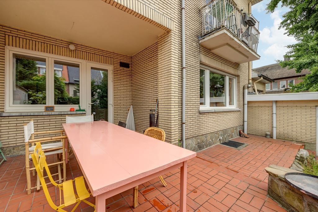 gelijkvloers appartement met tuin en garage aan't water foto 6