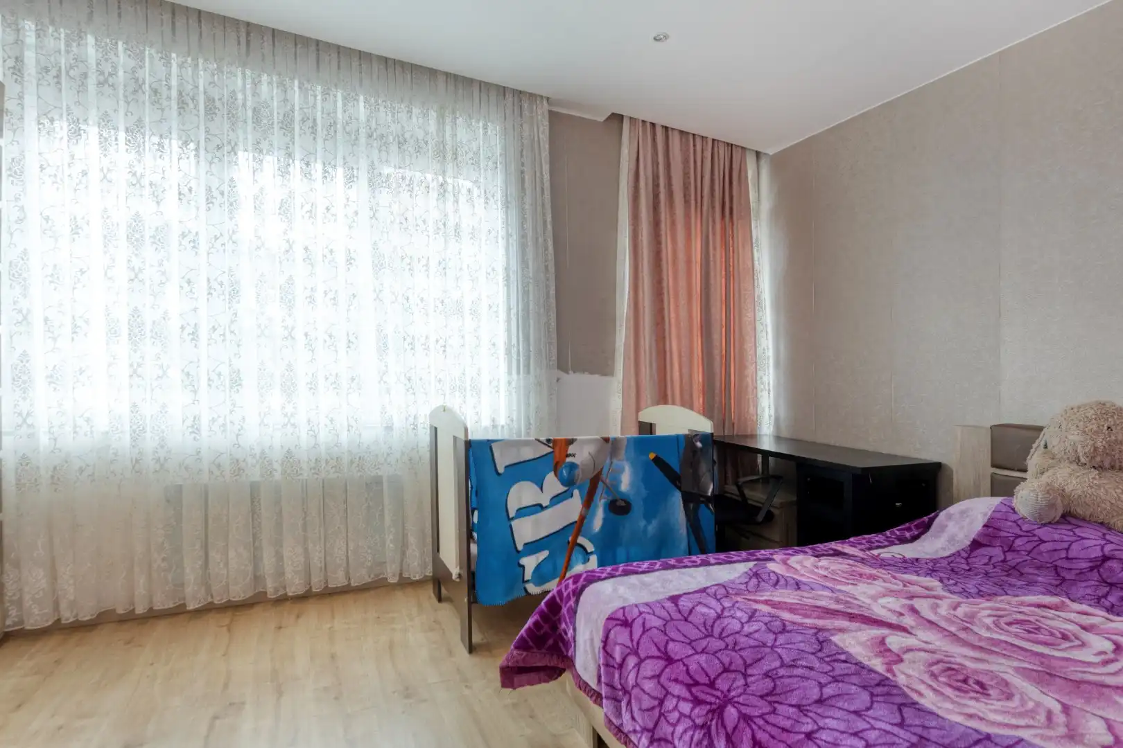 Rustig gelegen rijwoning met 3 slaapkamers en tuin foto 10