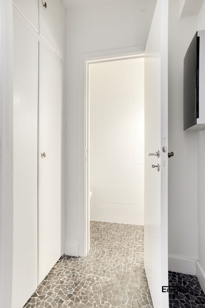Uiterst ruim (154 m²) hoekappartement met frontaal zicht op de jachthaven te Oostende! foto 18