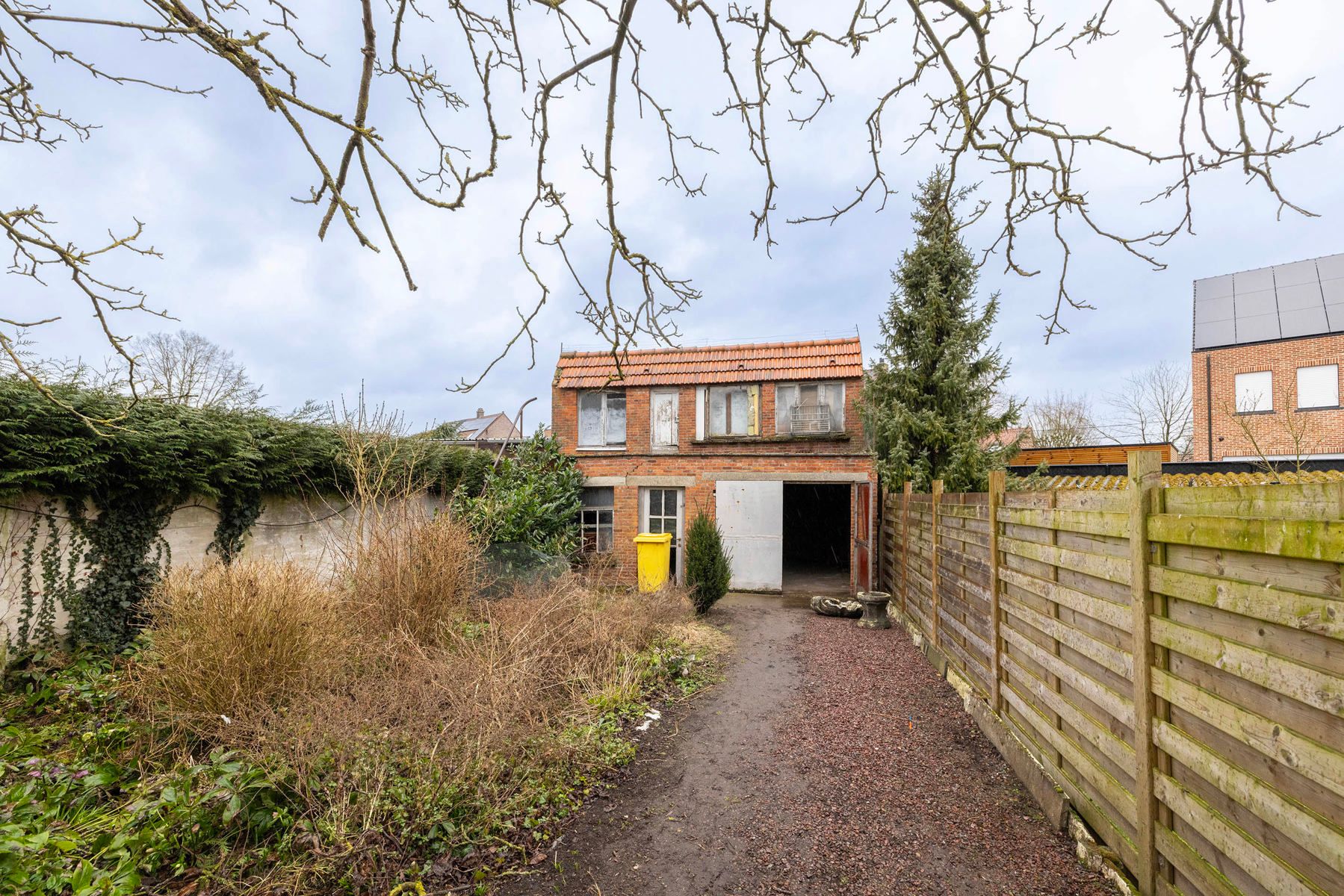 Te renoveren woning met o.a. 2 slaapkamers foto 24