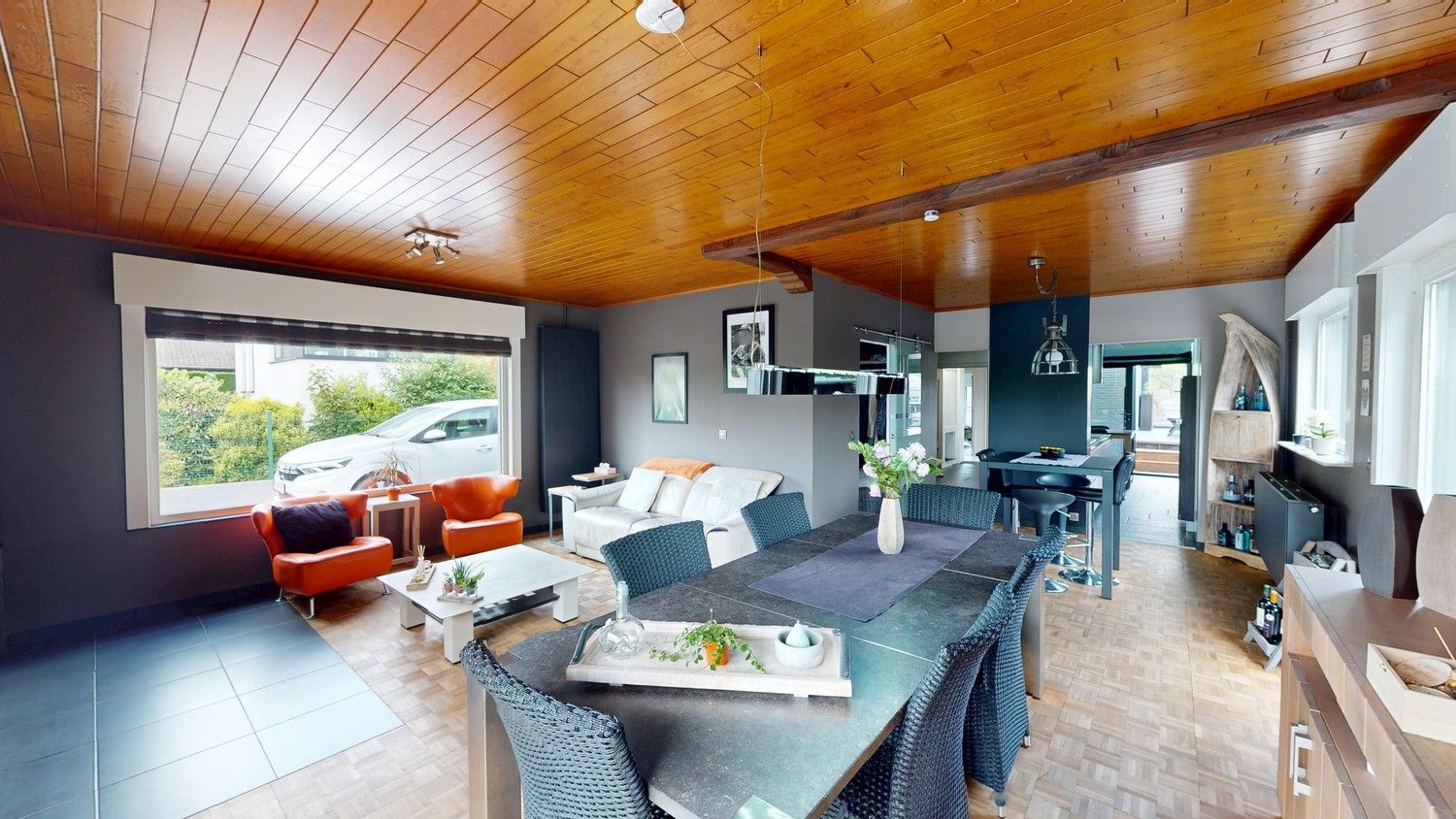 Gerenoveerde woning met bijgebouw en prachtige tuin – Ideaal voor rustzoekers of ondernemers! foto 3