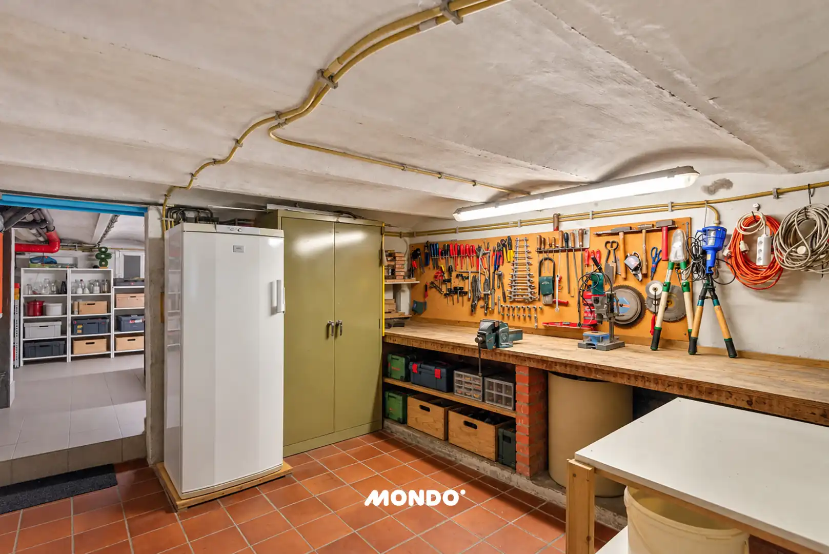 Ruime woning met 3 slaapkamers, garage en open uitzicht tuin nabij de dijk in Heffen foto 23