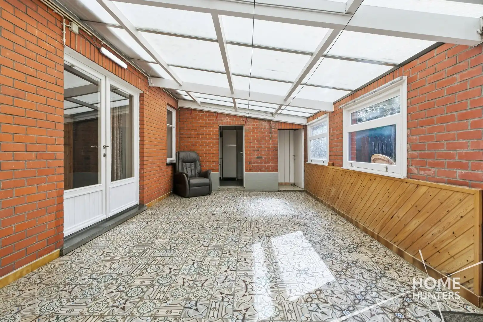 Rustig gelegen woning met 3 slaapkamers, garage en gezellige tuin foto 6