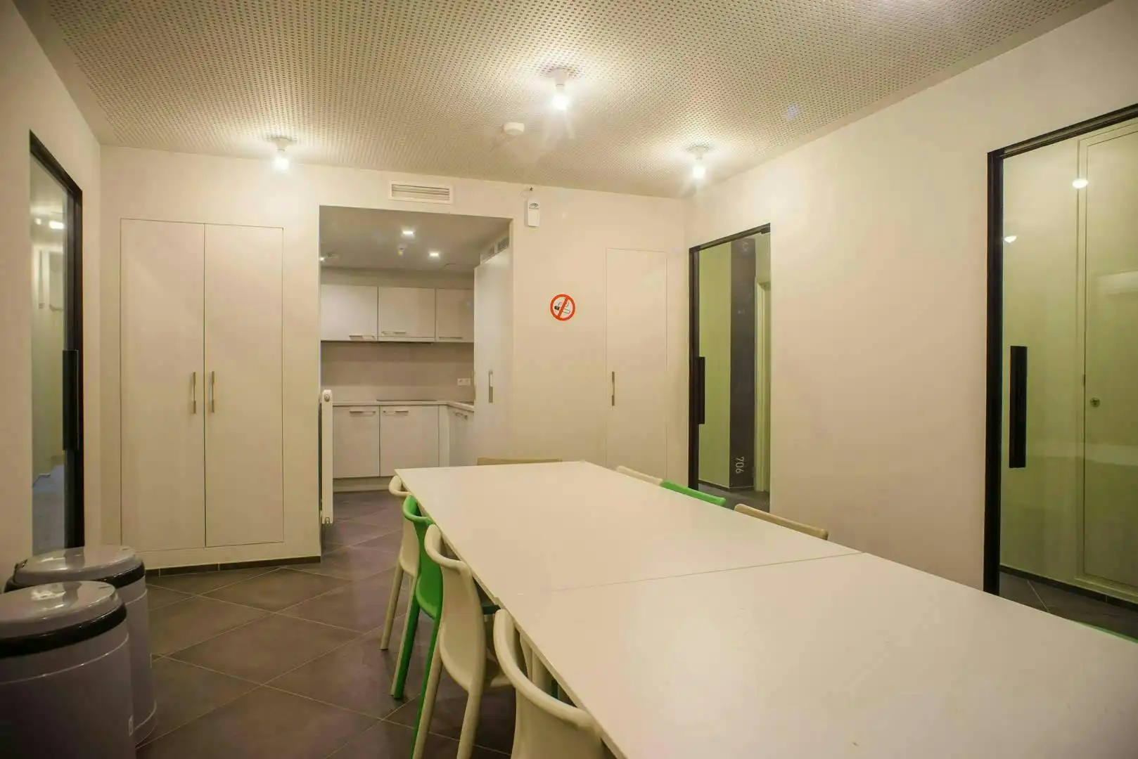Studentenkamer te koop nabij het station en centrum Brugge foto 4