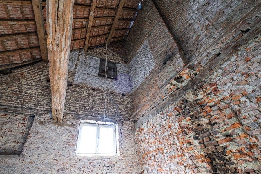 KNAP HANDELSPAND MET VEEL MOGELIJKHEDEN IN HET STADSCENTRUM VAN SINT-TRUIDEN foto 11