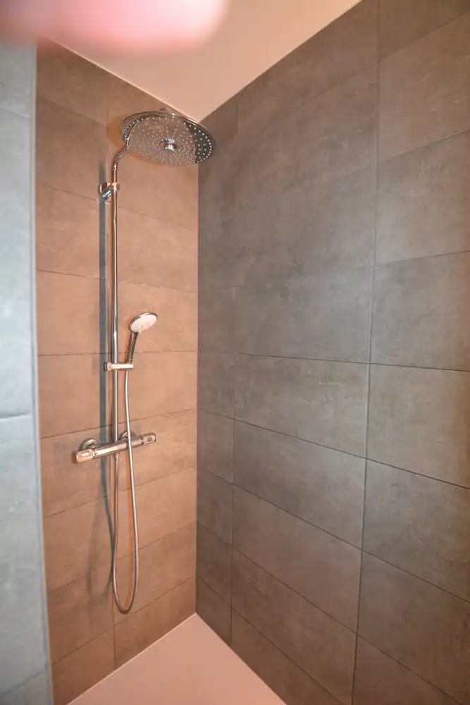 RECENT GERENOVEERD APP. MET 2 SLK, GARAGEBOX & PARKING! foto 11