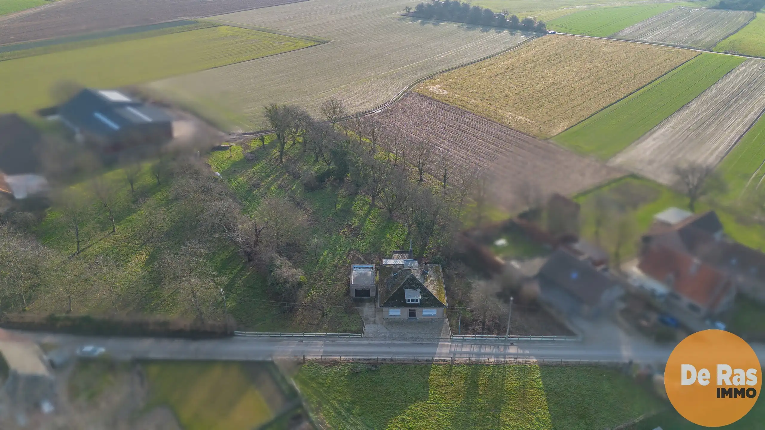 HERZELE - Vrijstaande woning in een landelijke omgeving foto 24