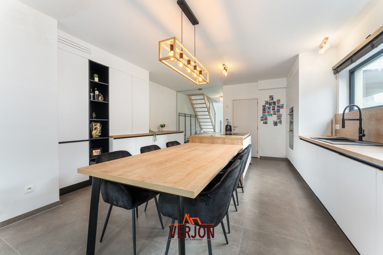 Prachtige woning met 4 slaapkamers, carport en zonnepanelen nabij centrum Ingelmunster foto 5