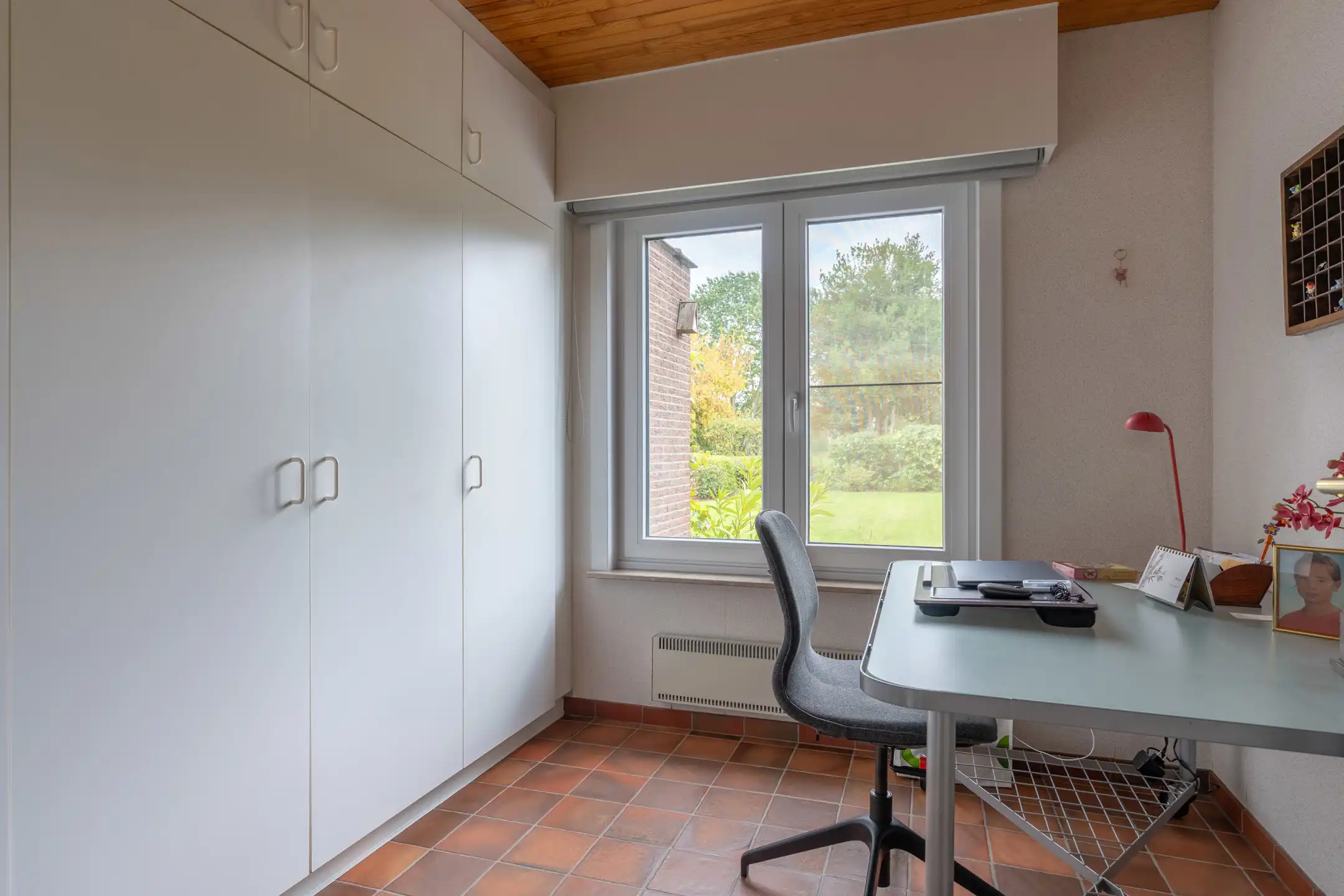 Gunstig gel. instapklare woning op mooi perceel van 1.000 m² foto 13