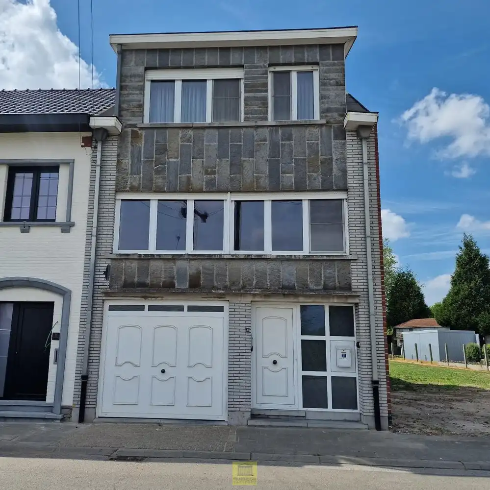 Ruime woning met tuin, garage en tal van mogelijkheden. foto 25
