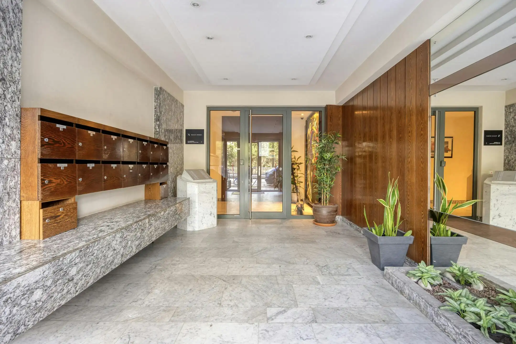 Appartement met twee slaapkamers en parkzicht te koop in Antwerpen centrum foto 28