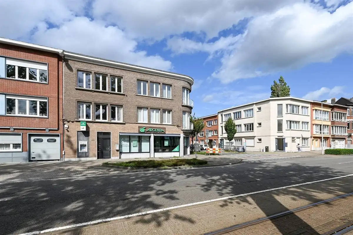 Ruim en lichtrijk appartement te Merksem foto 27