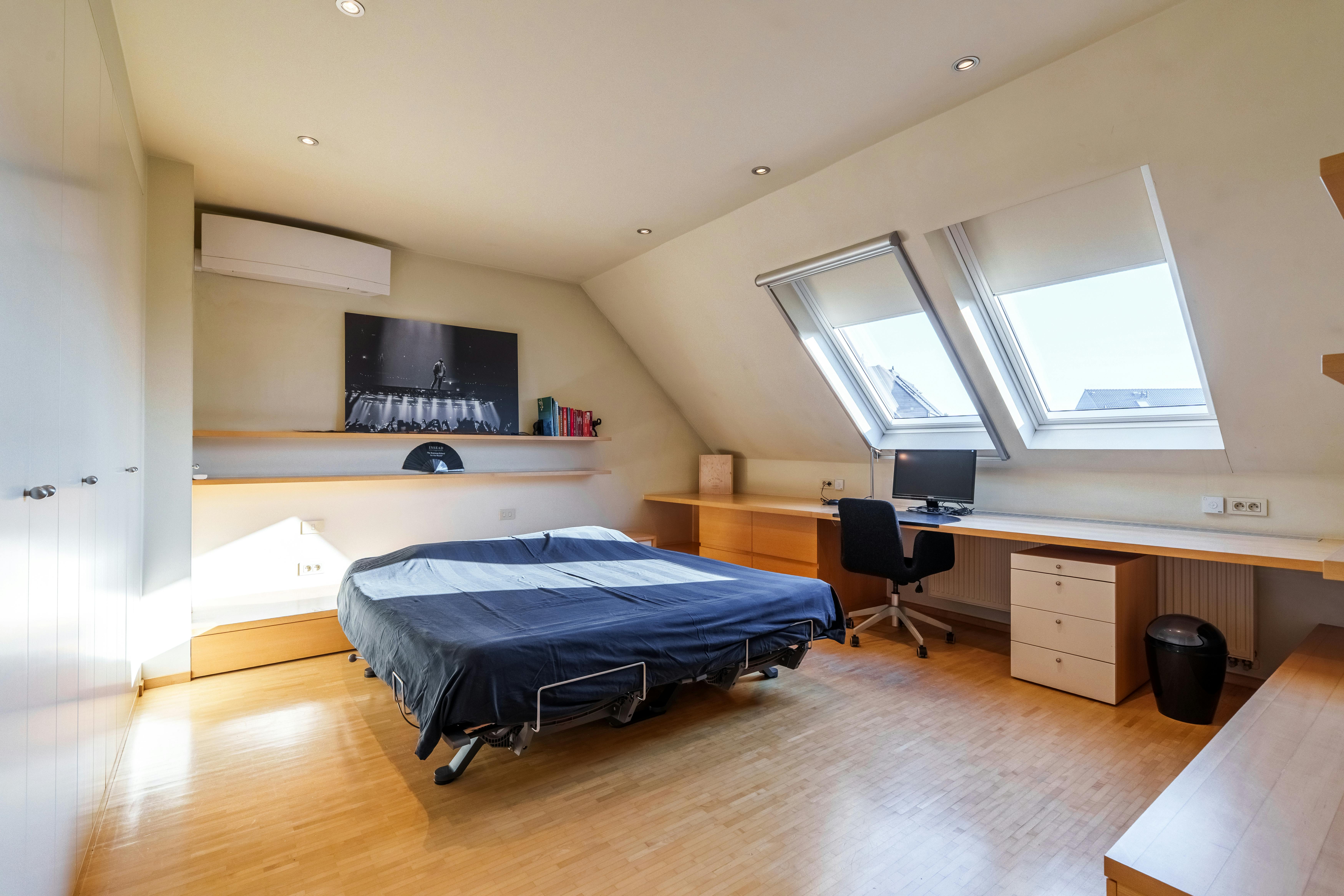 Uitzonderlijke stadswoning met praktijkruimte in Torhout foto 32