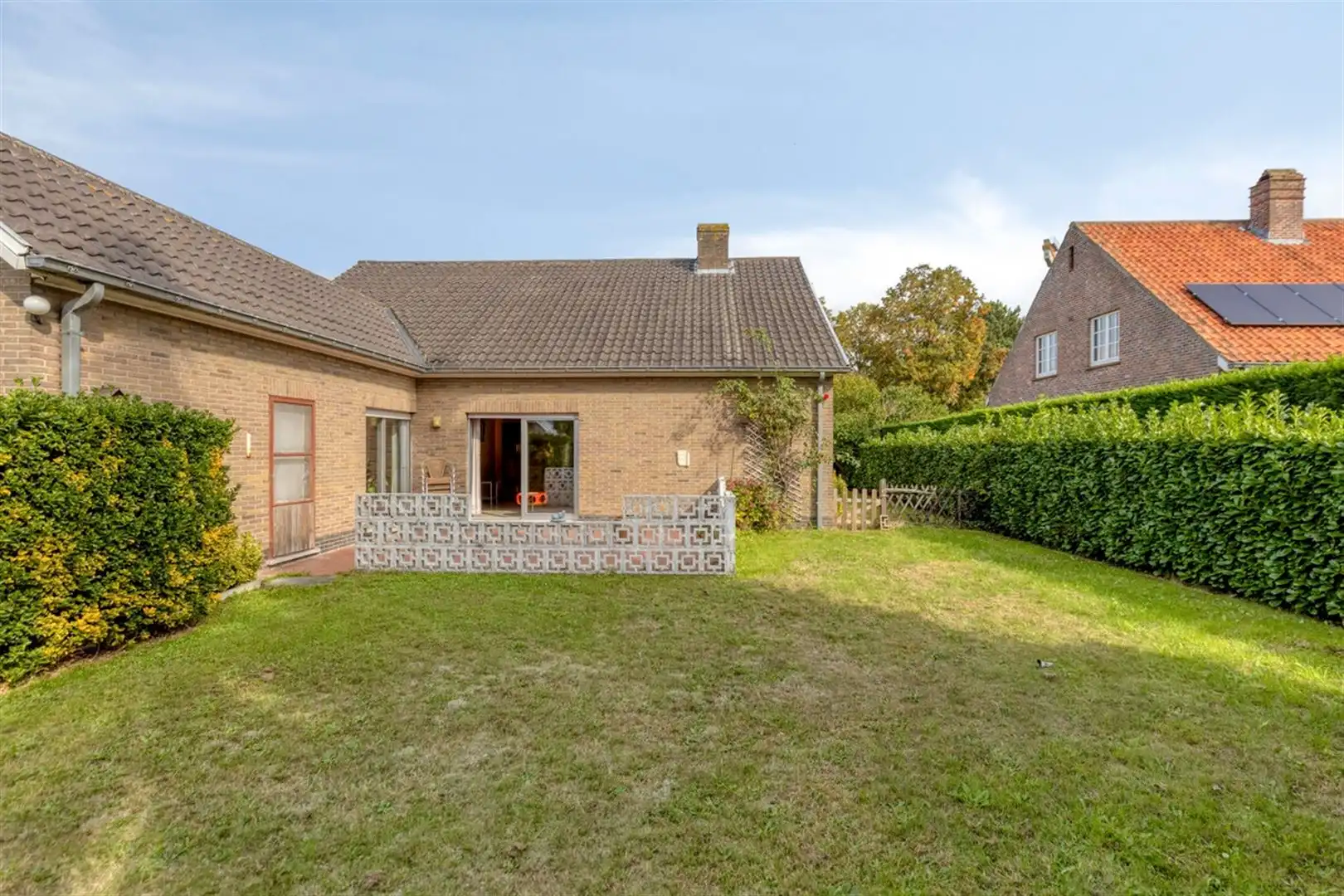 Rustig gelegen, te renoveren bungalow op een perceel van 640 m². foto 21