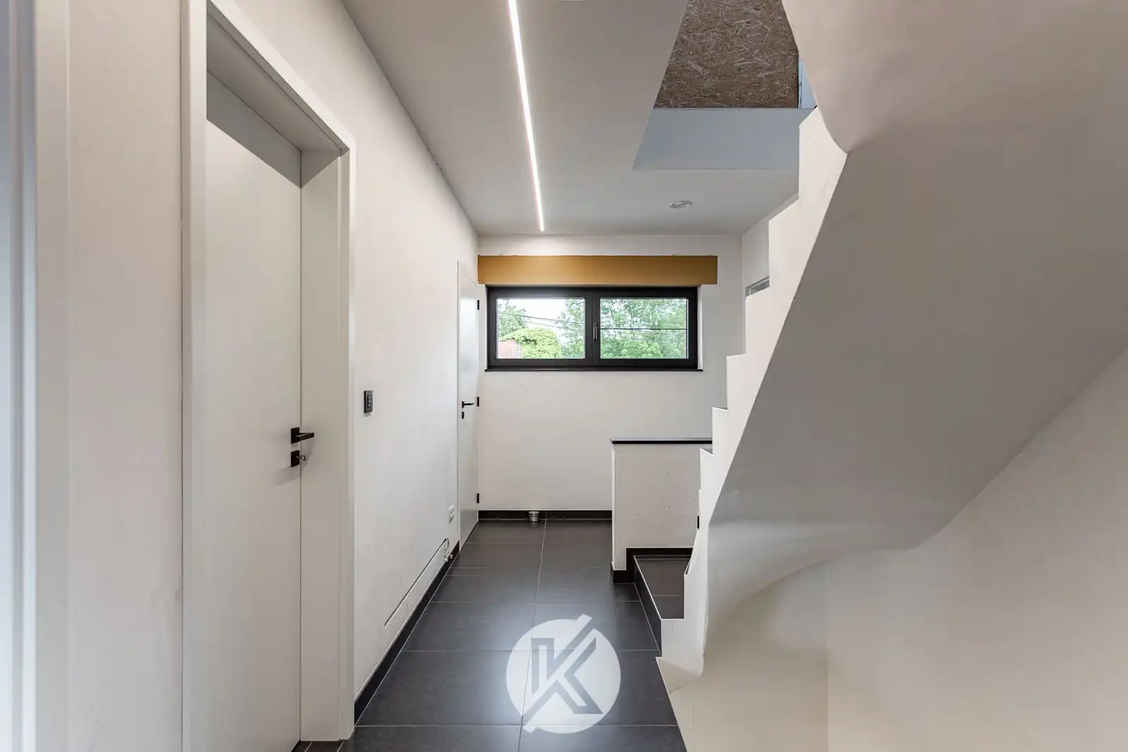 Moderne nieuwbouwwoning met hoogwaardige afwerking foto 21