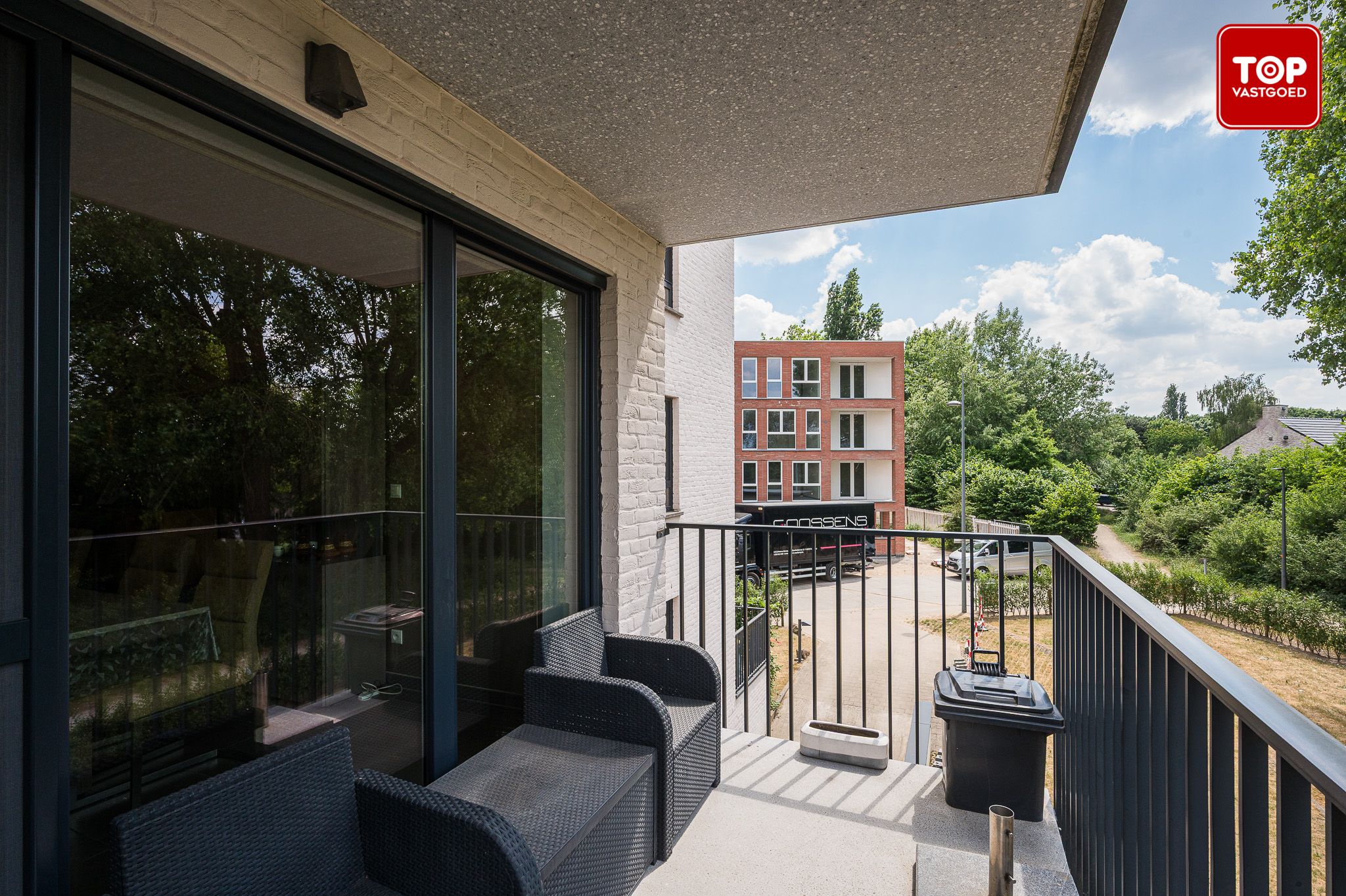 Recent 1-slaapkamer appartement met mooi terras.  foto 11