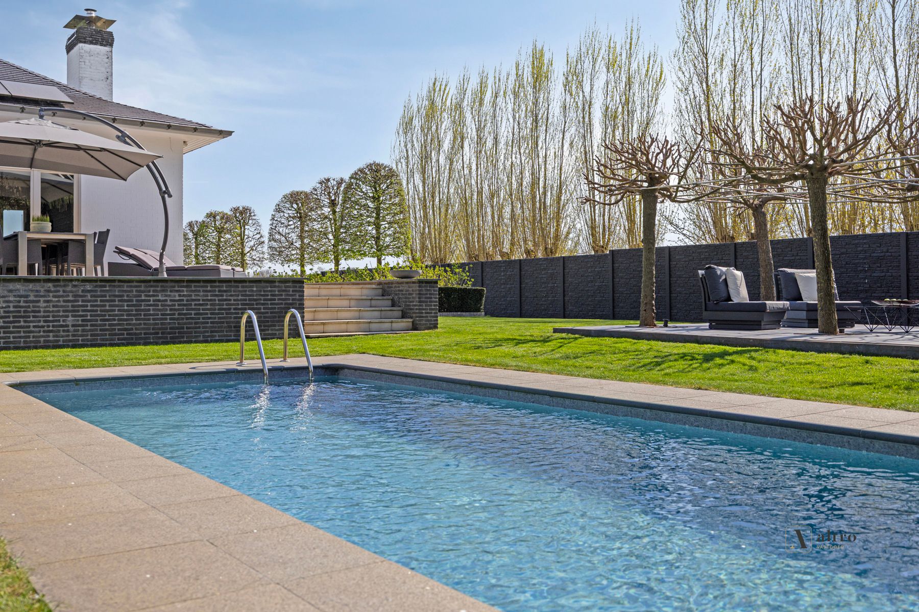 Stijlvolle villa met zwembad in groene buurt te Aalter foto 20