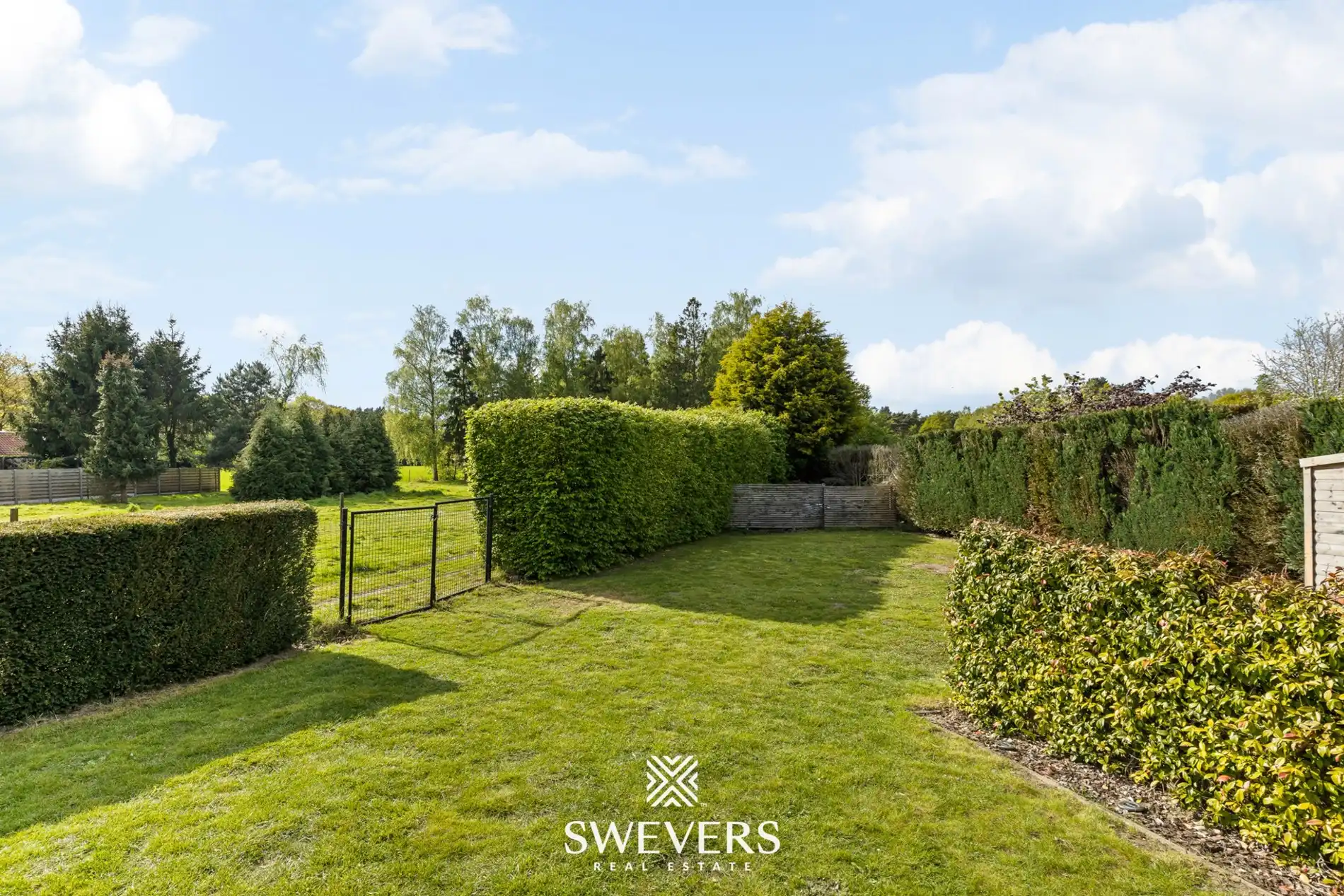 Rustige gezinswoning met studio en groene omgeving in Oostham foto 29