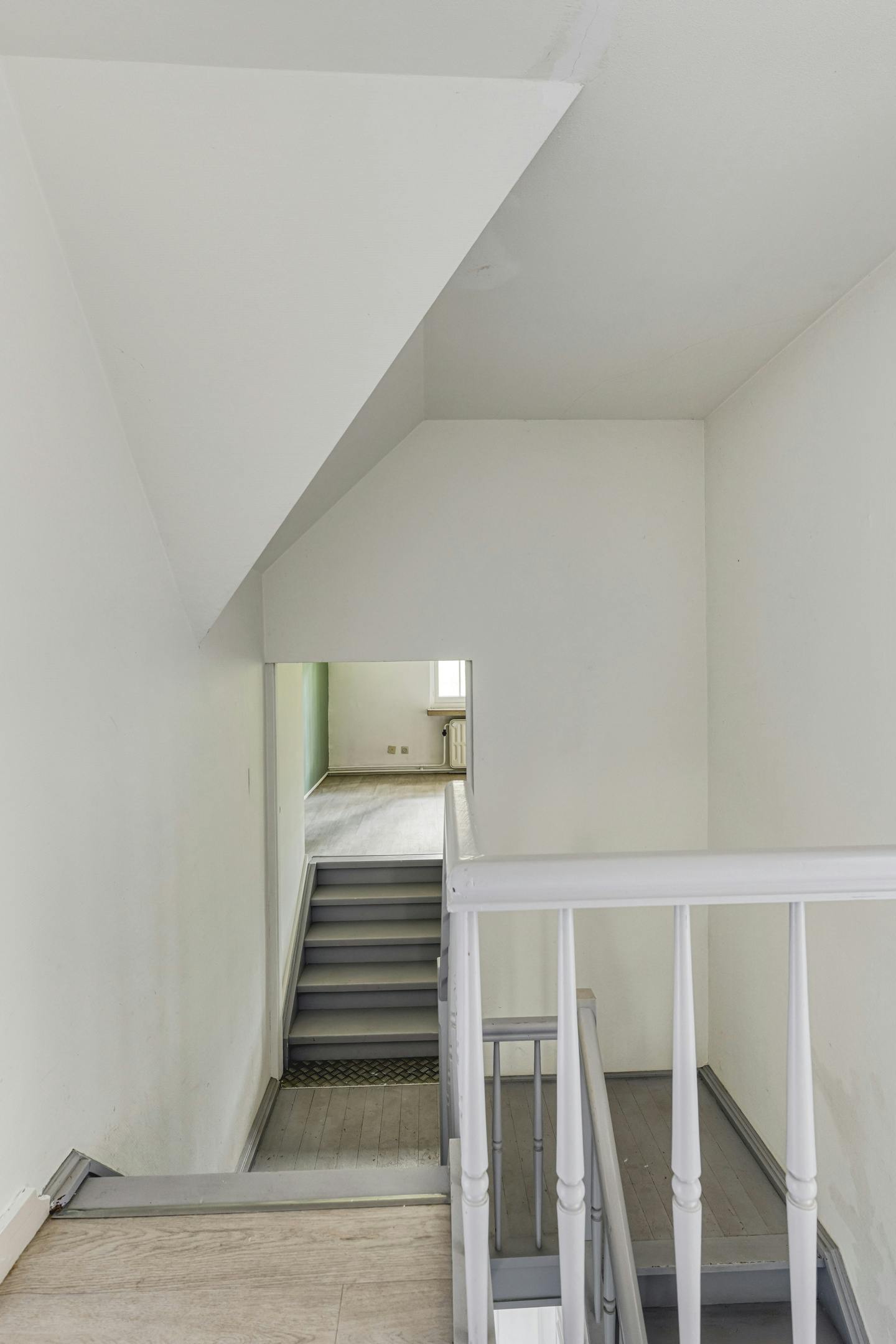 Charmant huis te koop in Putte-Kapellen met grote tuin foto 12