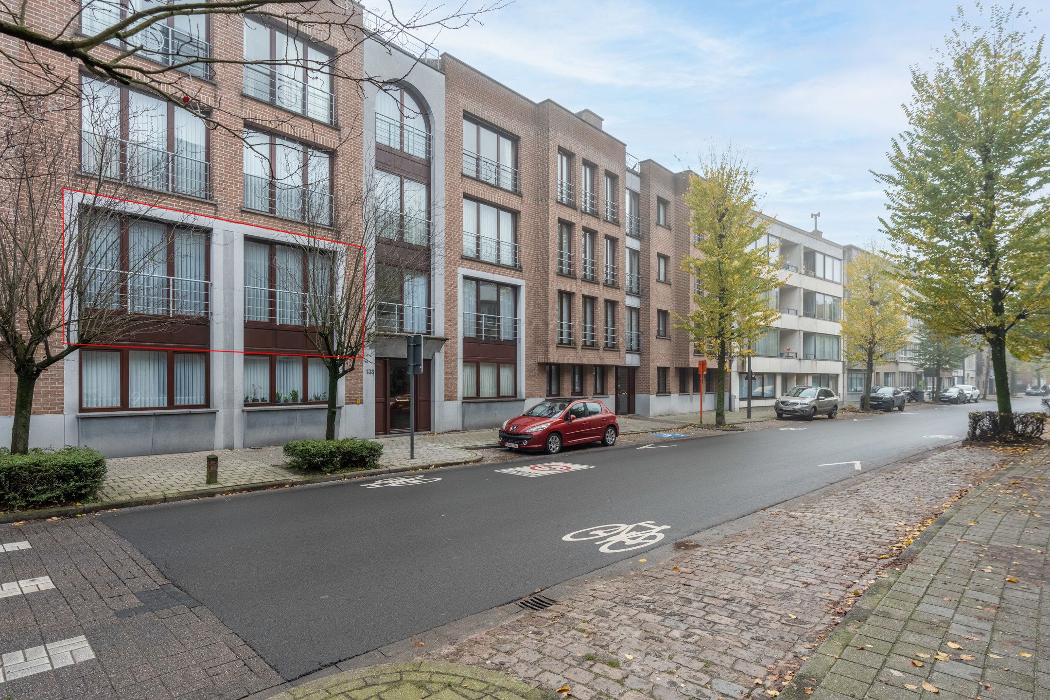 Goed onderhouden appartement op de 1e verdieping met 2 slkps foto 1