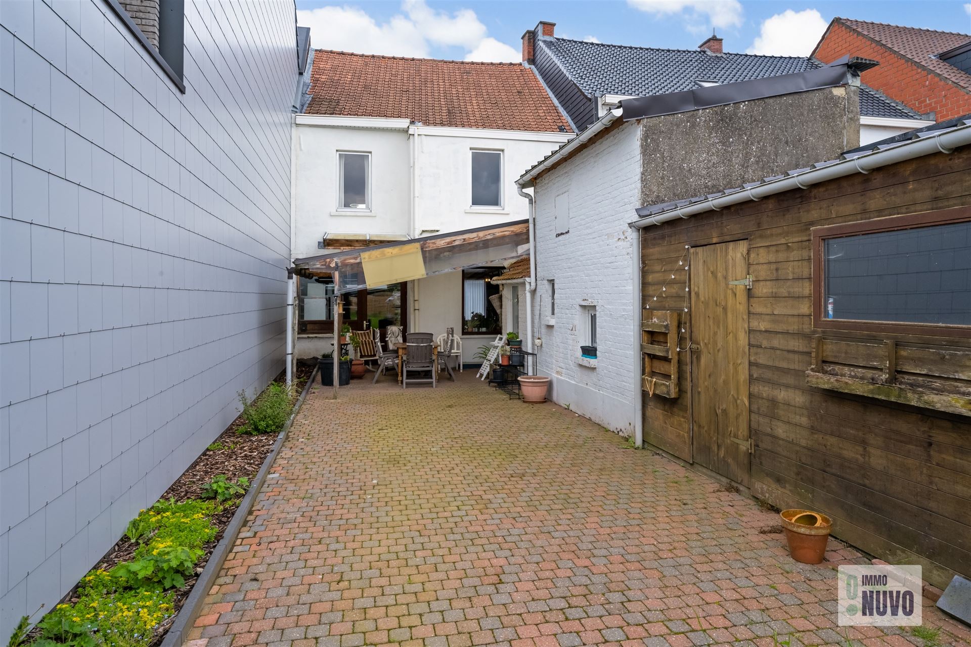 Goed gelegen, te renoveren woning met tuin en garage  foto 16