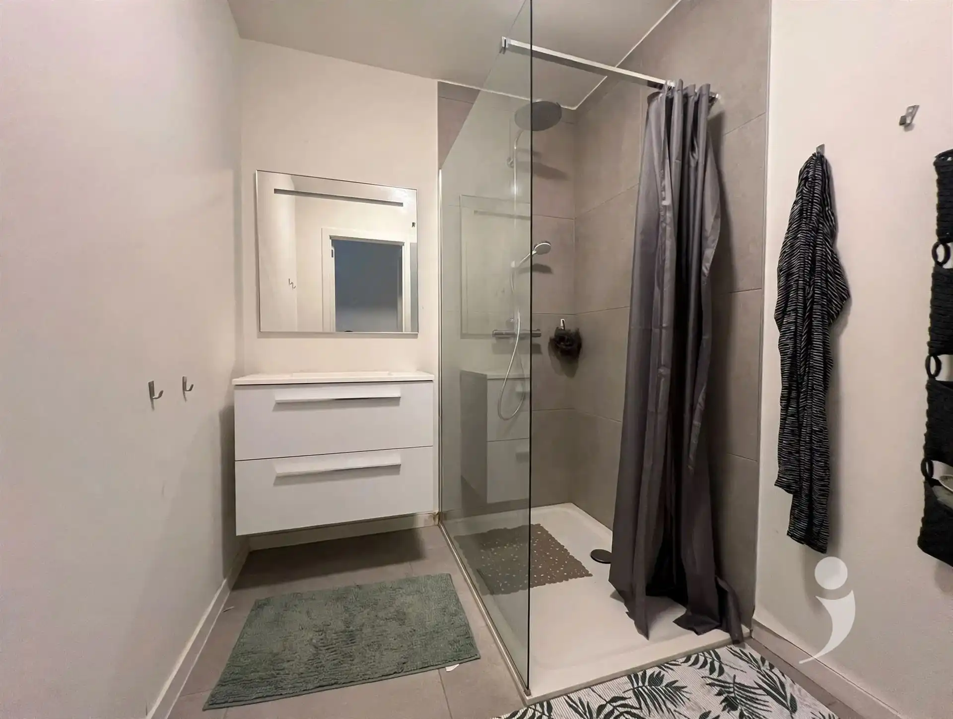 Mooi gelijkvloers appartement foto 10