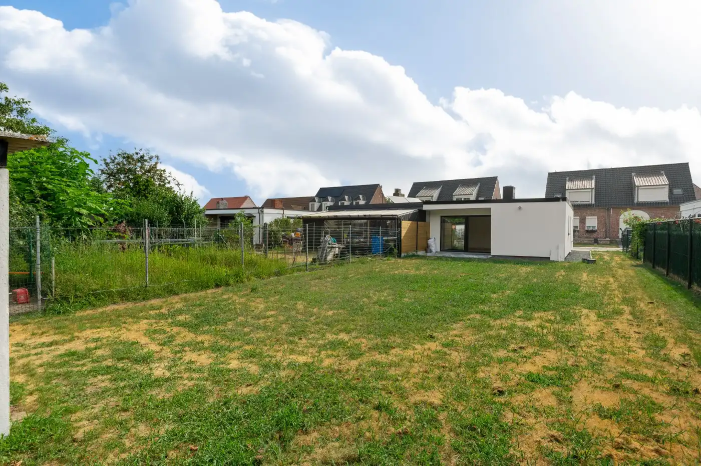 Instapklare, gerenoveerde laagbouwwoning met 2 slpk. en tuin foto 20