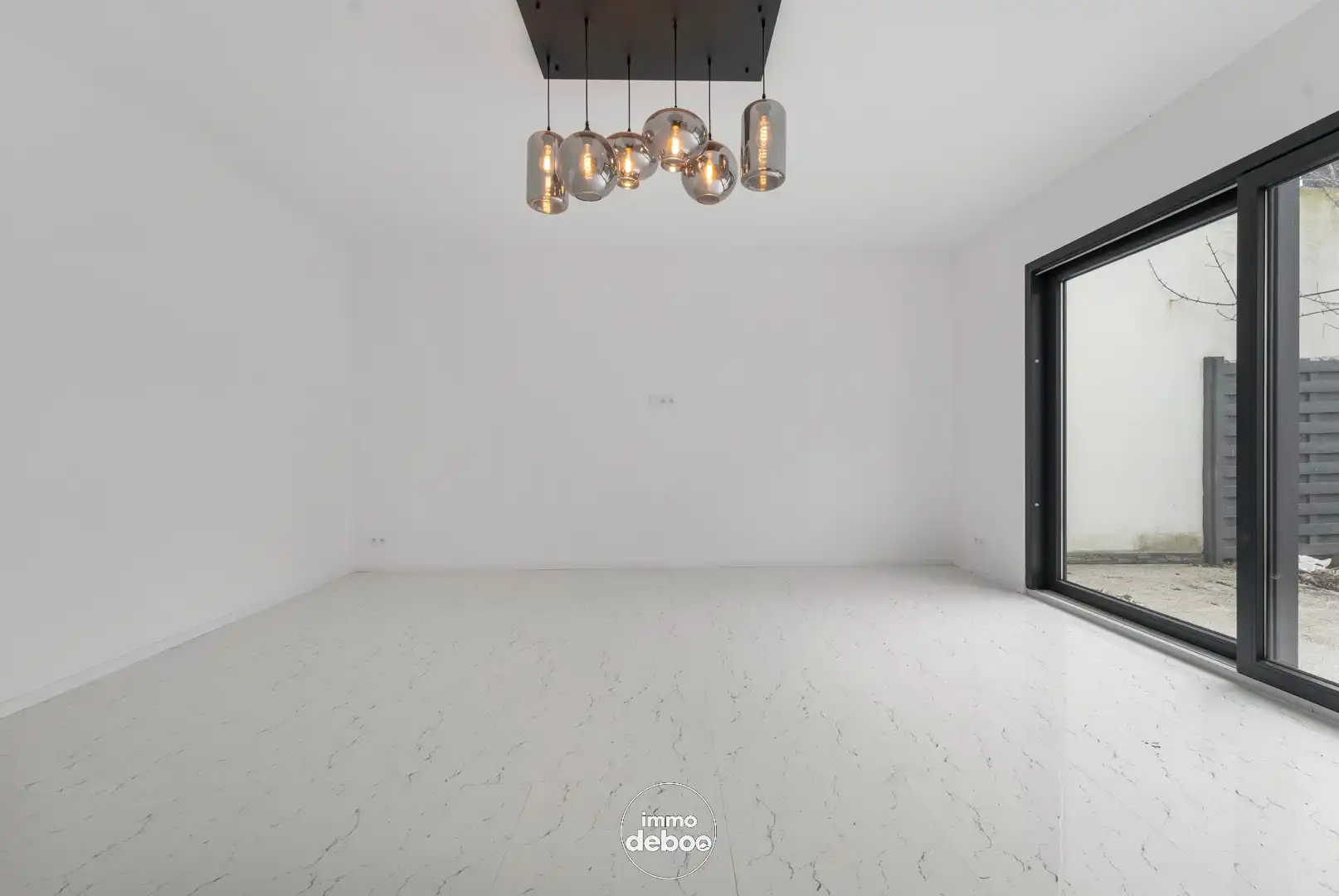 Instapklare bel-etagewoning van 260 m², volledig gerenoveerd in 2024, EPC B en zuidgerichte tuin nabij centrum en zee foto 14