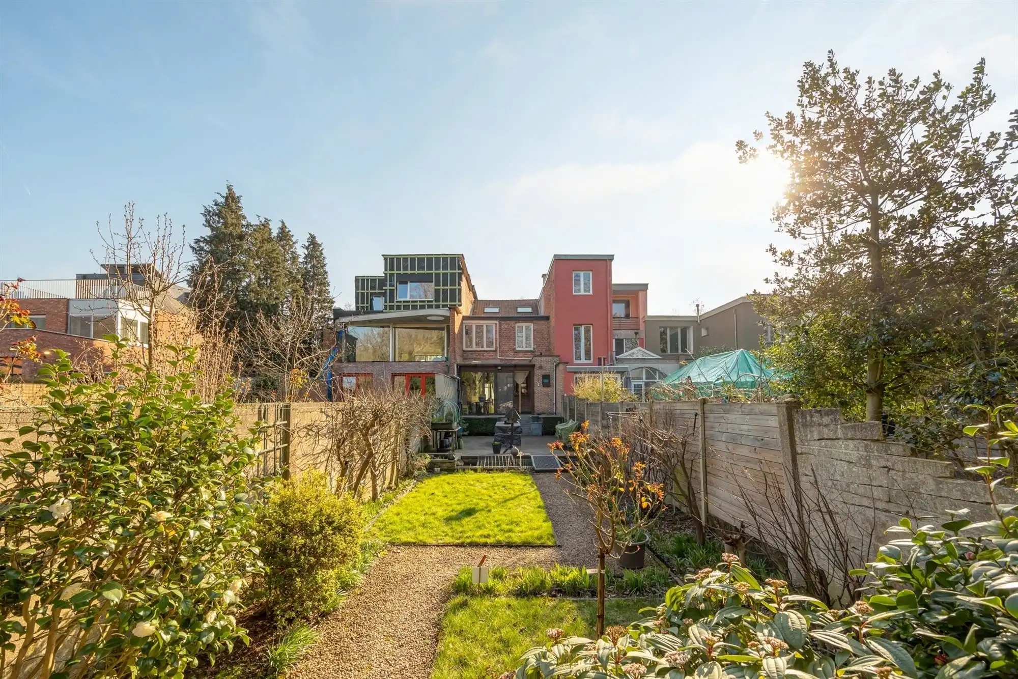 Ruime en instapklare woning met 3 tot 5 slpk en tuin foto 16