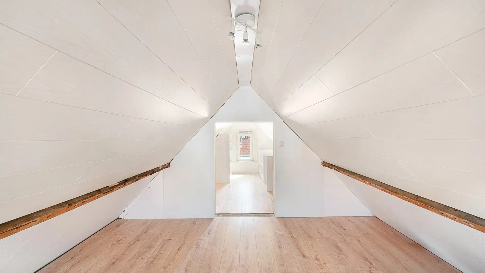 Uitstekend gelegen woning te Knokke foto 18