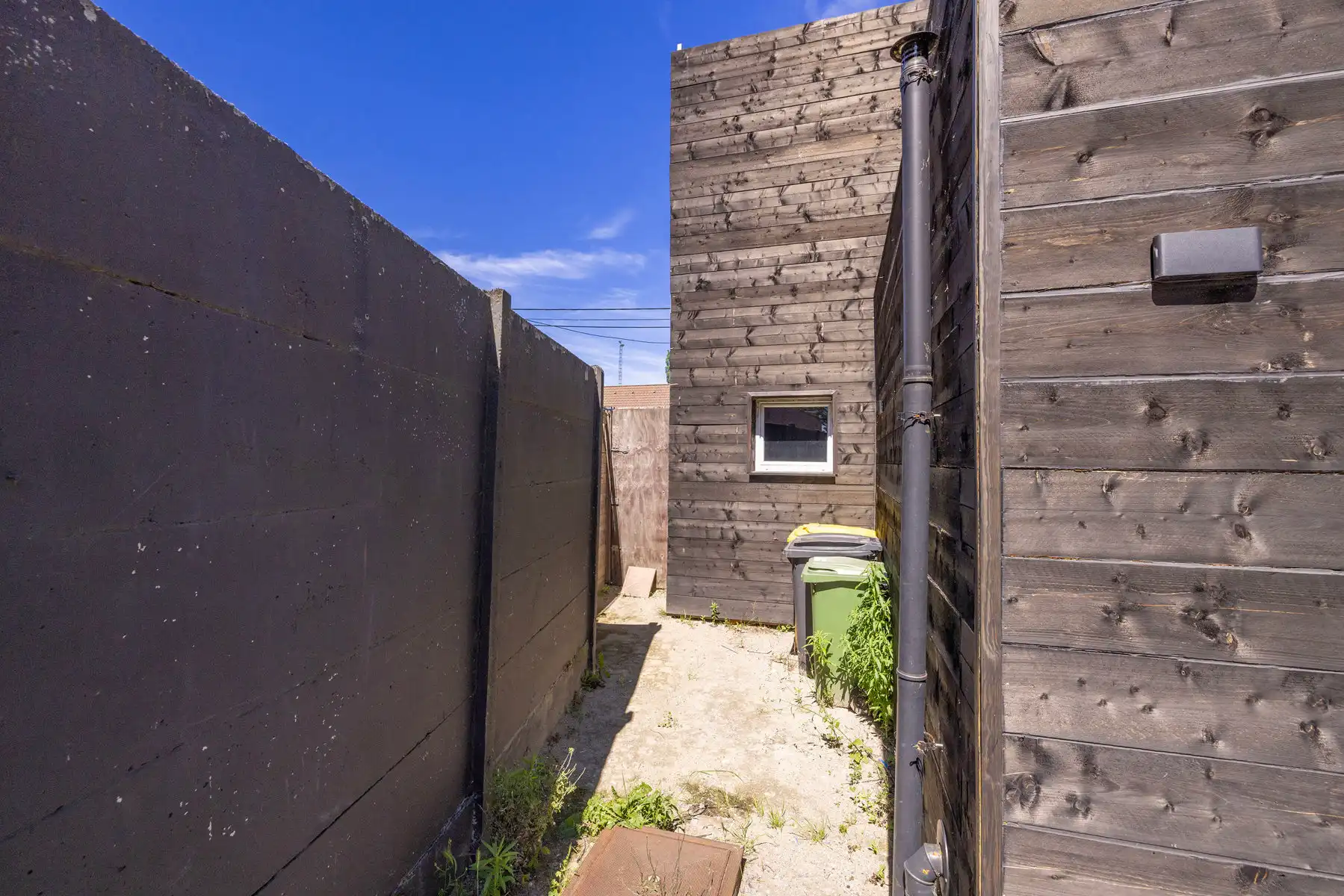 Deels gerenoveerde HOB op een grond van meer 689m² foto 19