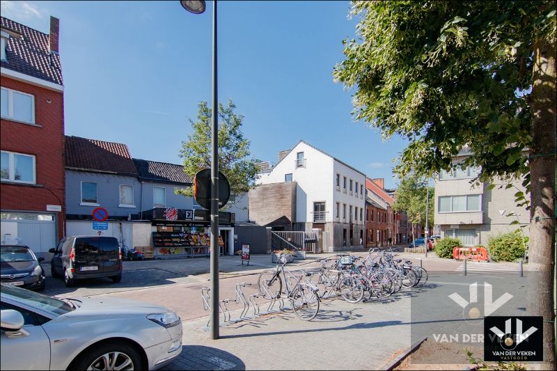 PRACHTIG APPARTEMENT MET 3 SLAAPKAMERS IN HASSELT foto 2